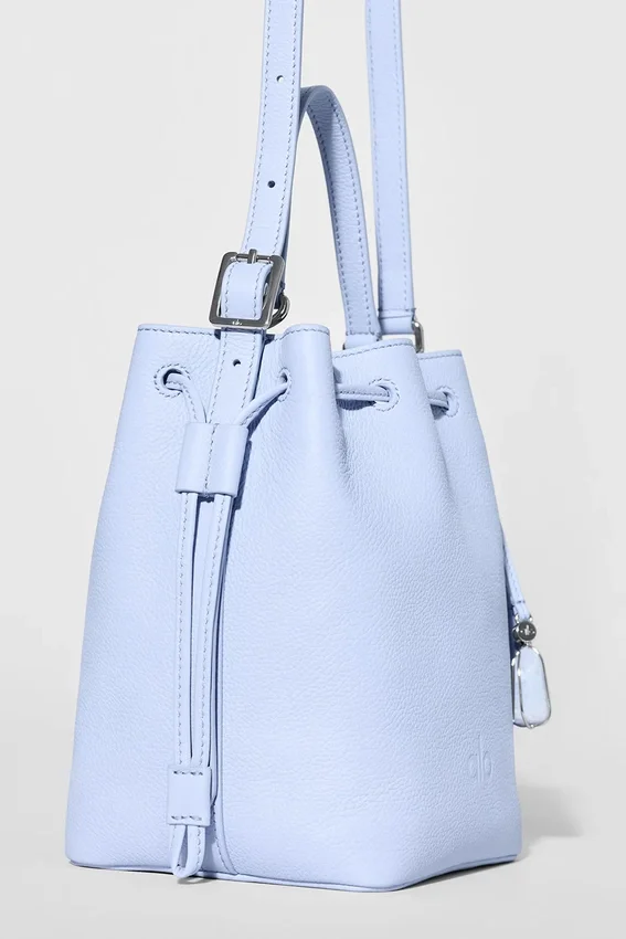 Alo Mini Balance – Hellblaues Provence-Leder