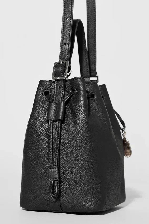 Alo Mini Balance – Schwarzes Leder