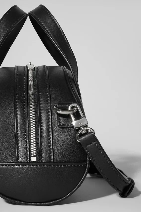 Alo Mini Odyssey – Schwarzes Leder