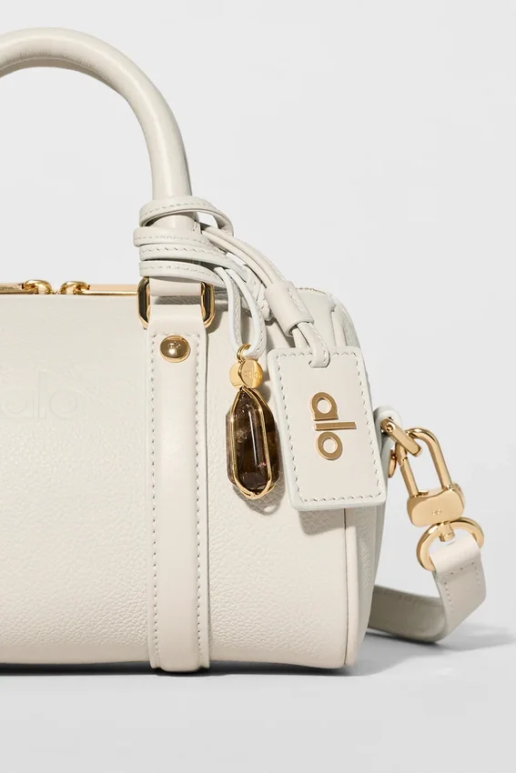 Alo Mini Voyage – Leder in Beige