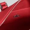 Alo Mini Voyage – leuchtend rotes Leder