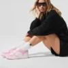 Alo Recovery Mode Sneaker – Pink/Weiß