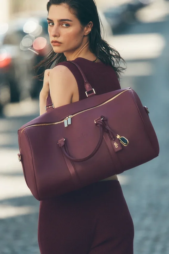Alo Reisetasche – Bordeaux-Leder