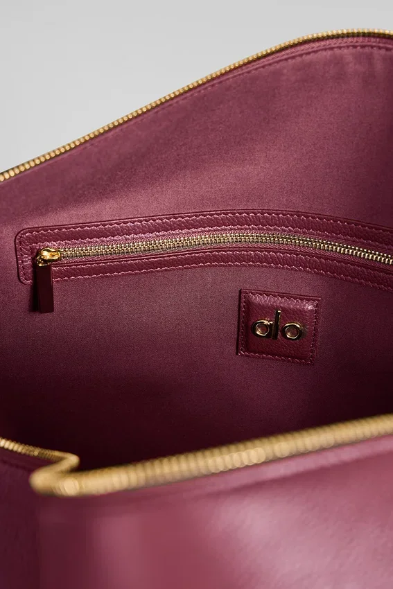 Alo Reisetasche – Bordeaux-Leder