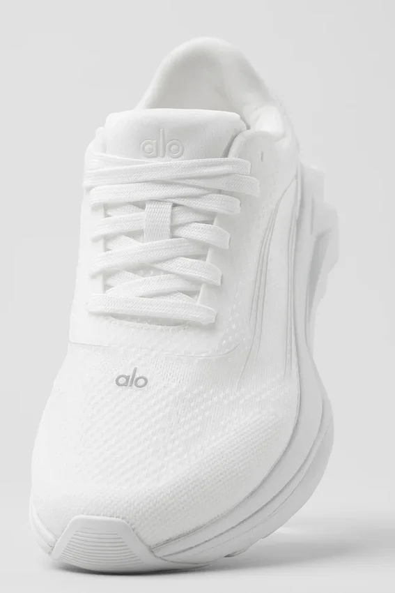 Alo Runner – Weiß/Weiß