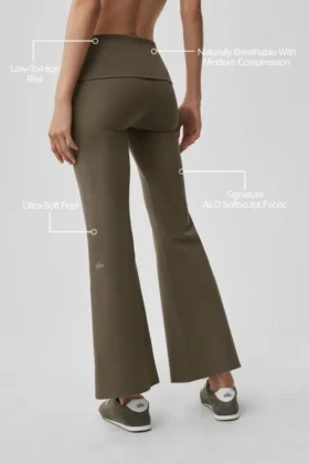 Alo Softsculpt 7/8-Foldover-Flare-Leggings – Olive Tree