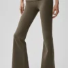 Alo Softsculpt 7/8-Foldover-Flare-Leggings – Olive Tree