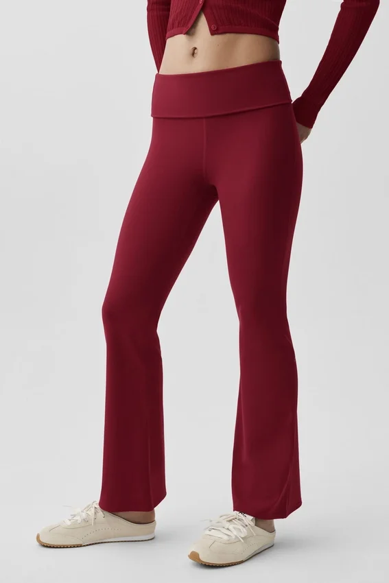 Alo Softsculpt 7/8-Foldover-Flare-Leggings – Summer Romance Red