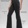 Alo Softsculpt 7/8-Leggings mit umgeschlagenem, ausgestelltem Bein – Schwarz