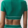 Alo Softsculpt „Amp It up“ Kurzarmshirt-BH – Emerald Isle