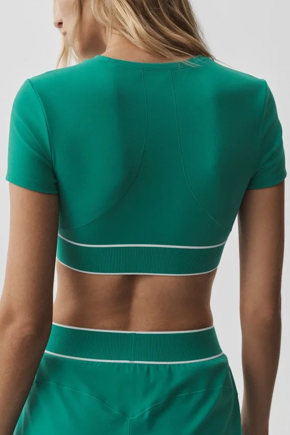 Alo Softsculpt „Amp It up“ Kurzarmshirt-BH – Emerald Isle