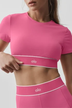 Alo Softsculpt Amp It up Kurzarmshirt-BH – Paradise Pink