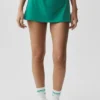 Alo Softsculpt „Amp It Up“ Tennisrock – Emerald Isle