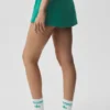 Alo Softsculpt „Amp It Up“ Tennisrock – Emerald Isle