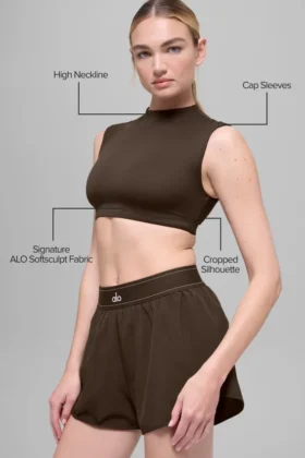 Alo Softsculpt Capped Out Kurzarmshirt – Espresso