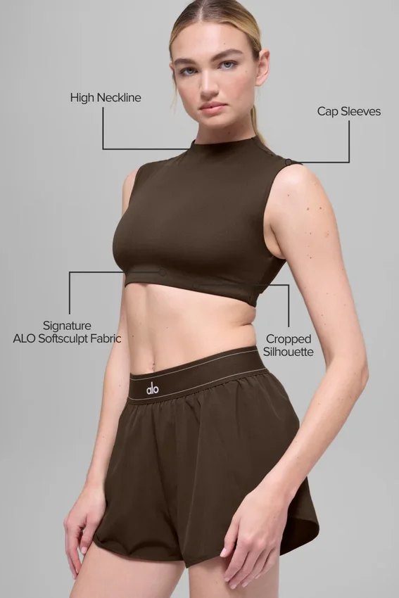 Alo Softsculpt Capped Out Kurzarmshirt – Espresso