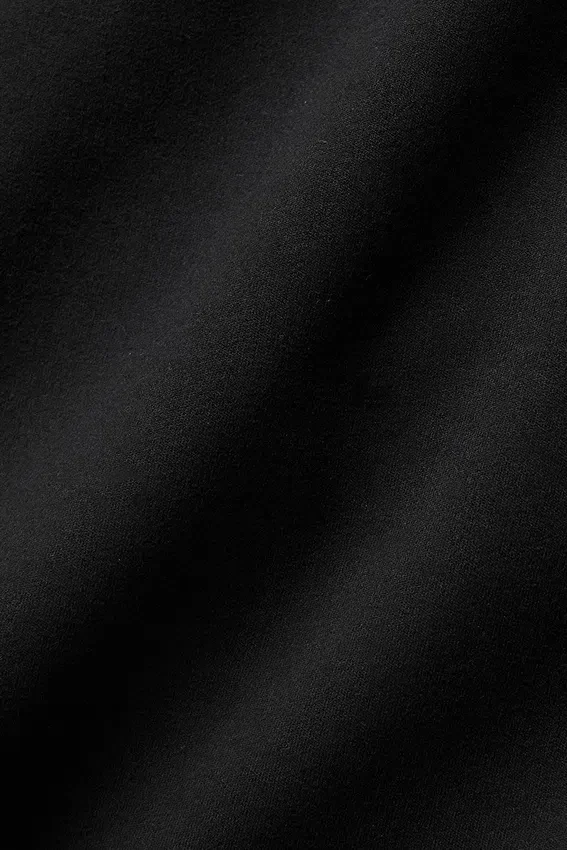 Alo Softsculpt Halter-Tennis-Kleid – Schwarz/Weiß