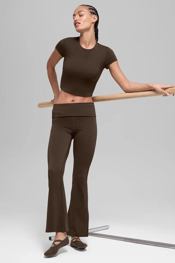 Alo Softsculpt Precision Kurzarmshirt – Espresso