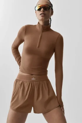 Alo Softsculpt Precision Langarmshirt mit 1/4-Reißverschluss – Sun Kissed Brown