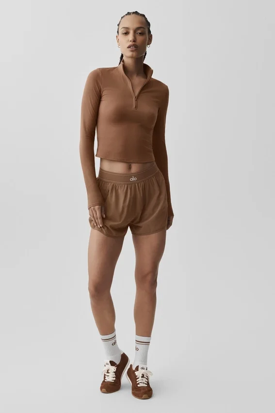 Alo Softsculpt Precision Langarmshirt mit 1/4-Reißverschluss – Sun Kissed Brown