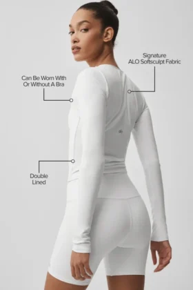 Alo Softsculpt Precision Langarmshirt – Weiß
