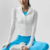 Alo Softsculpt Superset Jacke mit durchgehendem Reißverschluss – Weiß