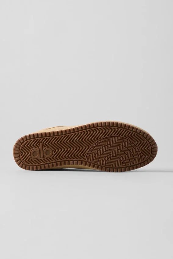 Alo Sunset Sneaker + Jisoo – Caramel Cream