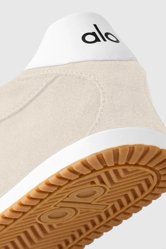 Alo Sunset Sneaker – Sandstone