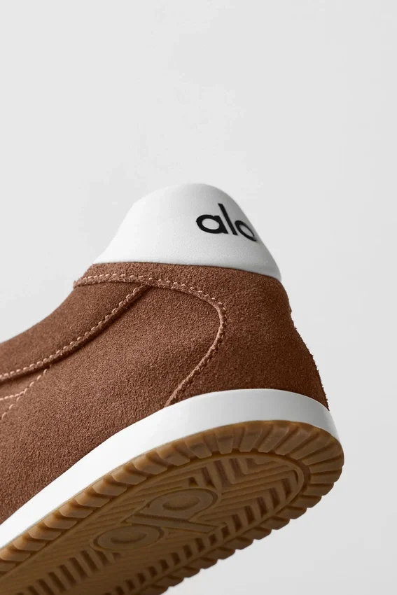 Alo Sunset Sneaker – Sattes, sonnengeküsstes Braun