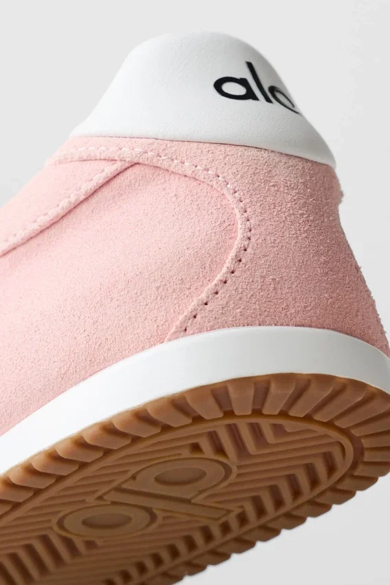 Alo Sunset Sneaker – Sonnendurchflutetes Rosa