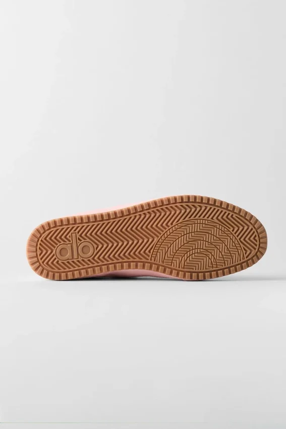 Alo Sunset Sneaker – Sonnendurchflutetes Rosa