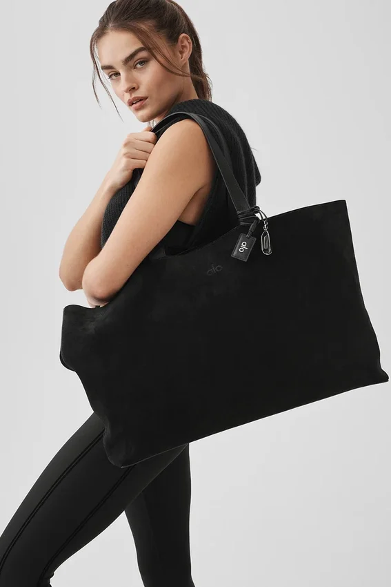 Alo Tranquility Shopper – Espresso-Wildleder