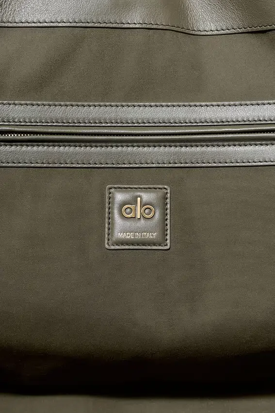 Alo Tranquility Shopper – Olivenbaum-Wildleder