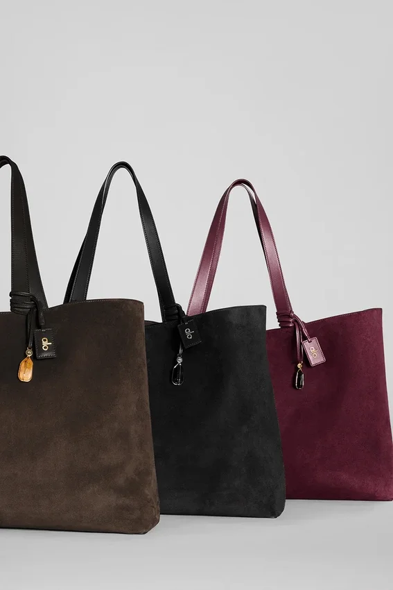 Alo Tranquility Shopper – Schwarzes Wildleder