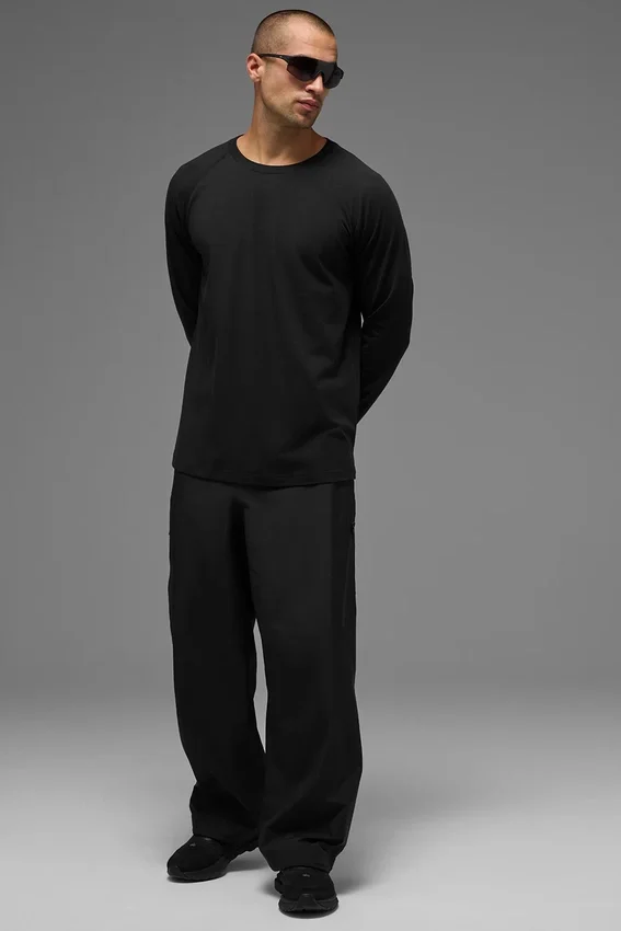 Alo Vapor Langarmshirt mit Rundhalsausschnitt – Schwarz
