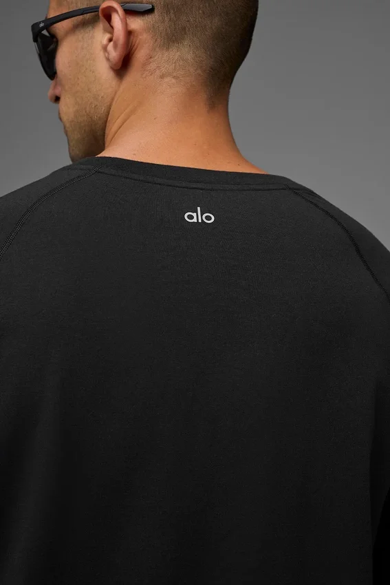 Alo Vapor Langarmshirt mit Rundhalsausschnitt – Schwarz