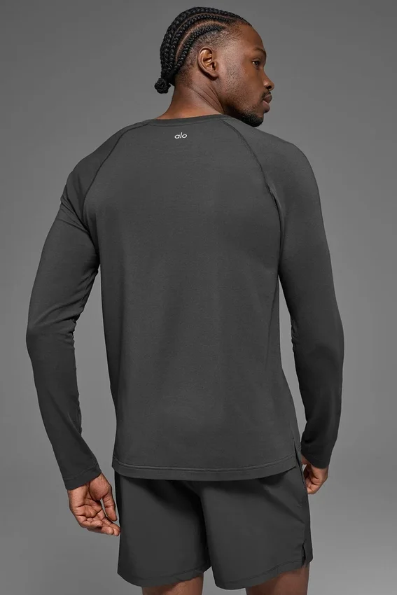 Alo Vapor Rundhals-Langarmshirt – Anthrazit