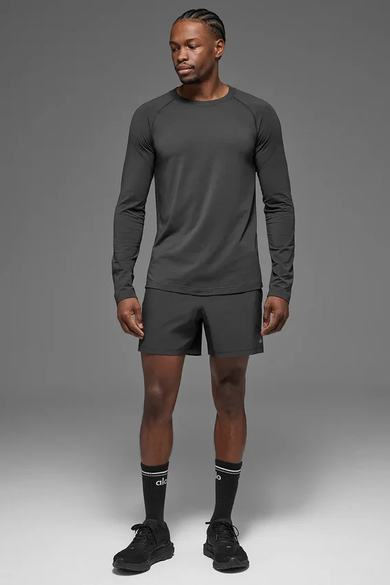 Alo Vapor Rundhals-Langarmshirt – Anthrazit