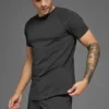 Alo Vapor Rundhals-Shirt mit Kurzarmshirts – Anthrazit