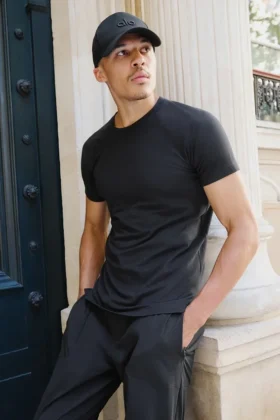 Alo Vapor Rundhals-Shirt mit Kurzarmshirts – Schwarz
