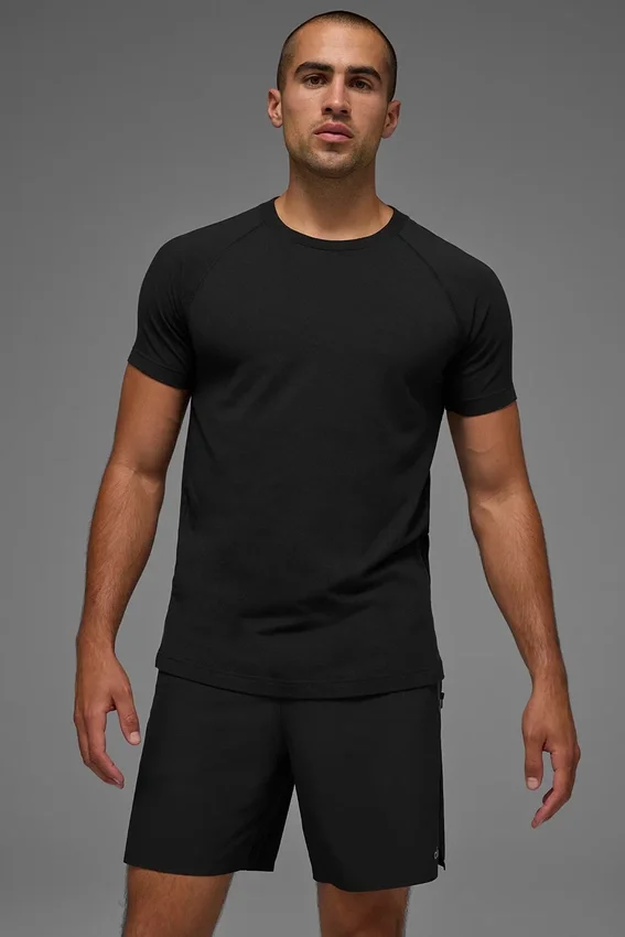Alo Vapor Rundhals-Shirt mit Kurzarmshirts – Schwarz