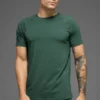 Alo Vapor Rundhals-T-Shirt mit Kurzarmshirts – Clover Green