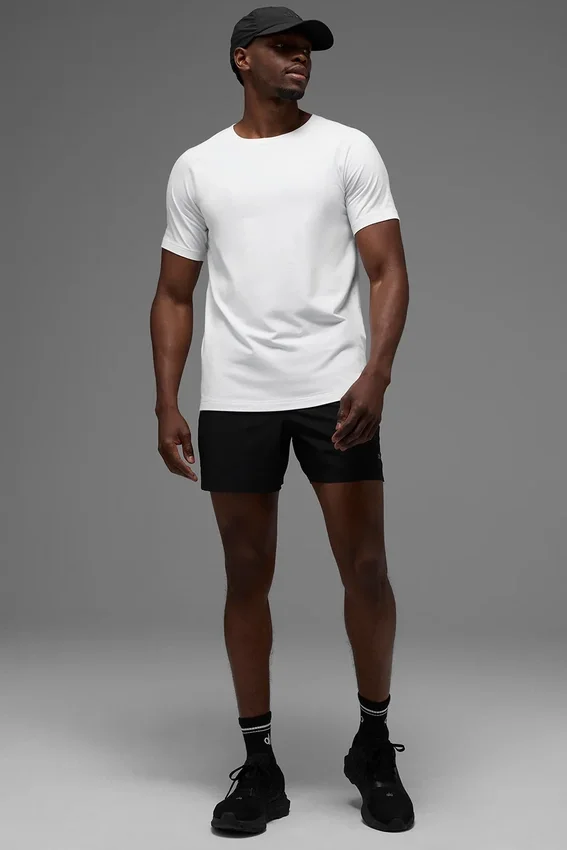 Alo Vapor Rundhals-T-Shirt mit Kurzarmshirts – Weiß