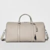 Alo Voyage Reisetasche – Leder in der Farbe „Gravel“