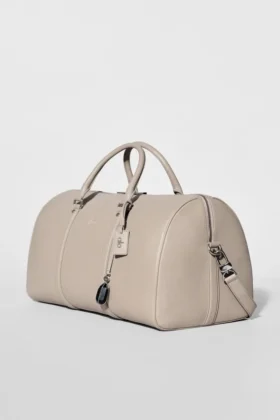 Alo Voyage Reisetasche – Leder in der Farbe „Gravel“