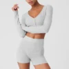 Alolux „Cropped Me Time“-Strickjacke – Athletic Heather Grey