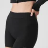 Alolux High-Waist Me Time Shorts – Schwarz