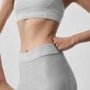 Alosoft High-Waist 7/8 Relay Leggings – Athletic Heather Grey/Weiß