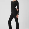 Alosoft Melody Ganzkörper-Onesie mit Bootcut – Schwarz