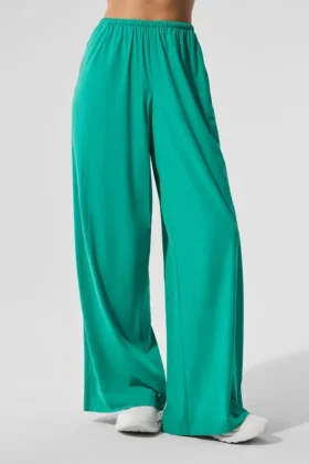 Breezy-Hose mit weitem Bein (lang) – Fichtengrün